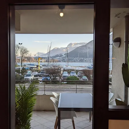 Alexandrin Apartment